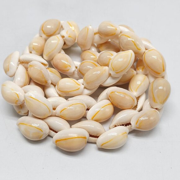 Cowrie Shell Necklace 30 Inch Bohemian Style No Clasp Hawaiian - Picture 4 of 5